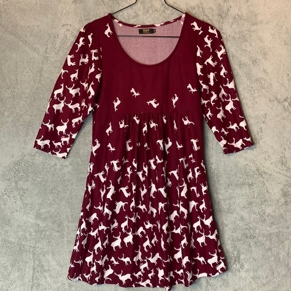 𝅺R & B Collection Reindeer Dress - Picture 1 of 6